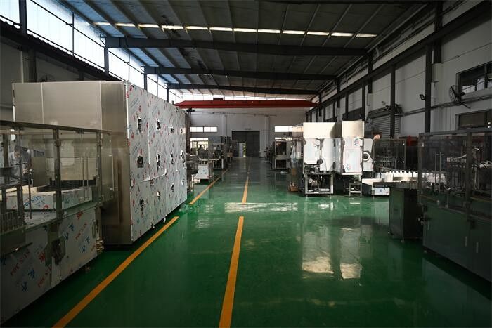 Suzhou Lingyao Intelligent Equipment Co., Ltd. ligne de production du fabricant
