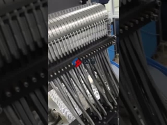 Machine d'emballage à plaquettes en aluminium avec robots à mains rotatives intelligentes