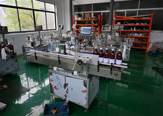Acheter Machine d'étiquetage autoadhésif verticale à grande vitesse pour flacons et petites bouteilles
Contrôle de la tension de la toile servo-conduite et précision de déviation zéro à 500 BPM fabrication en ligne