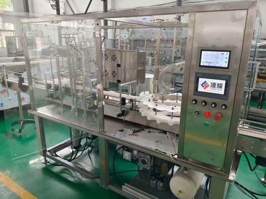 Acheter Machine de remplissage et de bouchage automatique de liquides en flacons (50 ml - 500 ml) avec pompes en céramique et système de contrôle servo fabrication en ligne