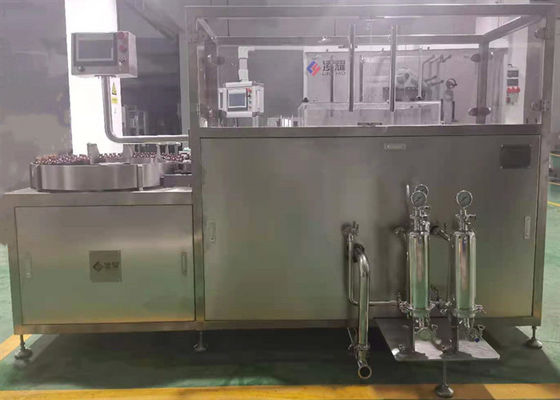 Un bon prix. Machine de remplissage de liquide pharmaceutique pour les sirops liquides oraux, haute vitesse de remplissage avec 16 buses de remplissage et 26 têtes de capuchon, norme GMP en ligne