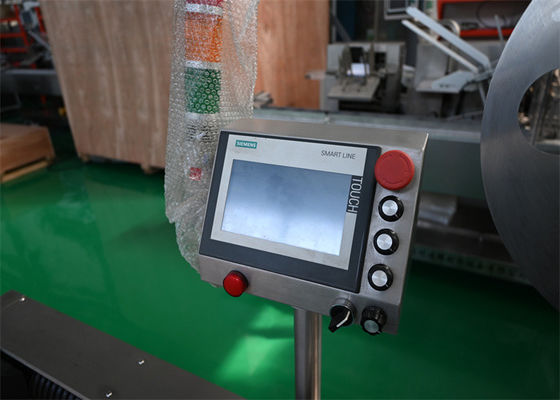 Ampoule électrique et machine d' étiquetage du flacon Étiquetage de haute précision avec écran tactile et PLC