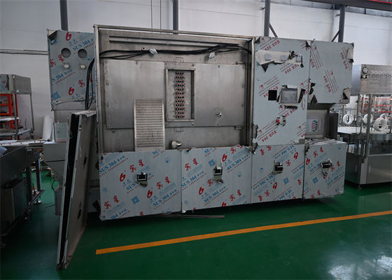 Ligne intégrée de lavage, stérilisation, remplissage et bouchage de liquides oraux (5-25 ml)
Automatisation aseptique à haute capacité avec technologie de dosage traçable