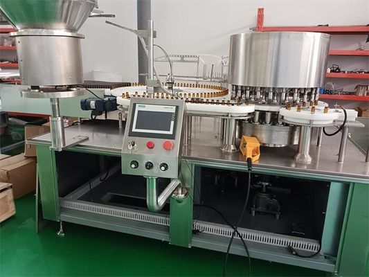Un bon prix. Machine de remplissage de liquide aseptique polyvalent pour flacons de 10 à 500 ml, pharmaceutiques de précision et solutions cosmétiques en ligne