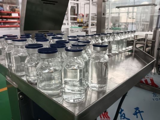 Machine à remplir automatiquement des bouteilles liquides.
Configurations de pompes modulaires et couverture d'azote pour les installations agiles multi-produits