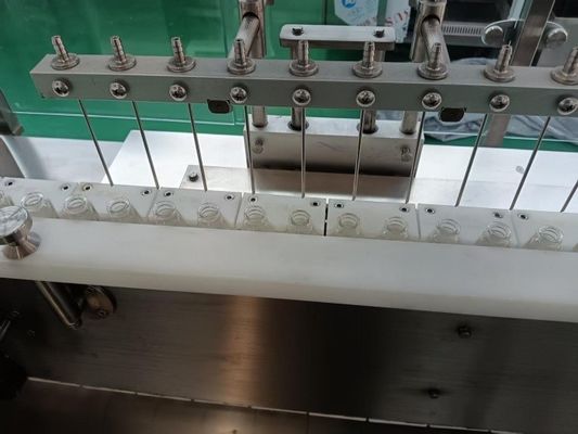 Ligne de remplissage automatique de flacons pour flacons en verre de 2 à 30 ml avec procédé aseptique rempli d'azote pour protéines recombinantes