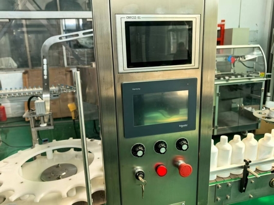 Machine de remplissage de flacons de liquide pour bouteilles en verre et en plastique de 5 à 1500 ml. Ne comportant pas de bouteille, pas de lavage, alarmes automatiques et fiabilité du fabricant de la source